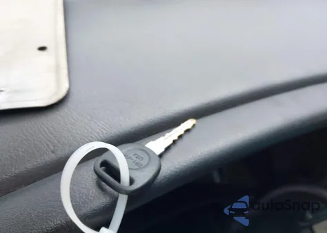 2003 Chevrolet Silverado 2500Hd from USA, damaged, VIN 1GCHC23U13F204781